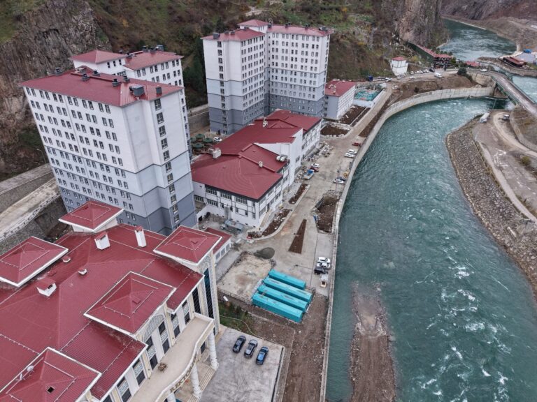 WhatsApp Image 2025-12-12 at 21.15